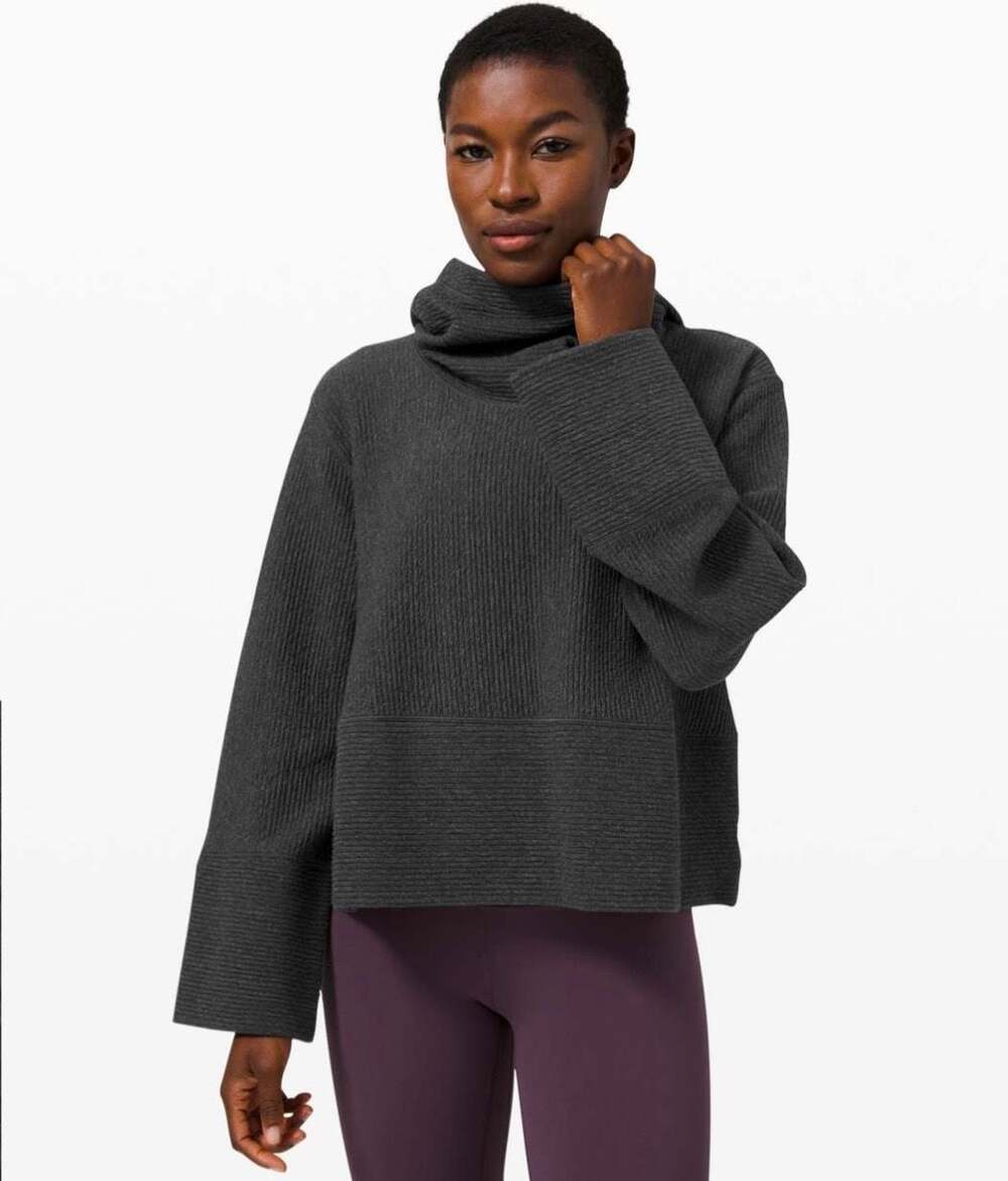 Lululemon Retreat Yourself Hooded Pullover in Heathered Graphite Grey